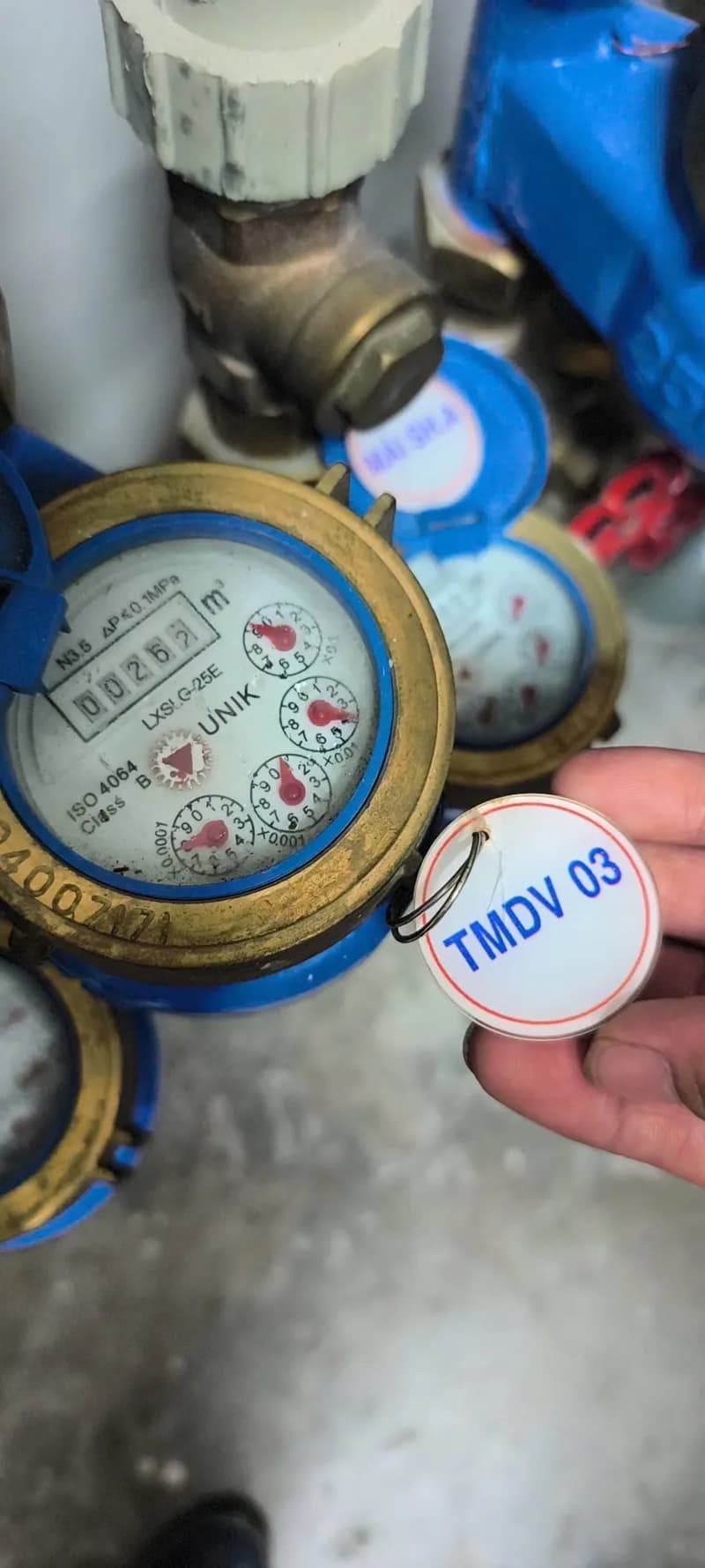 Trước sửa bồn cầu UNIK tại Phường Bến Thành, Quận 1 — thợ Bùi Văn An