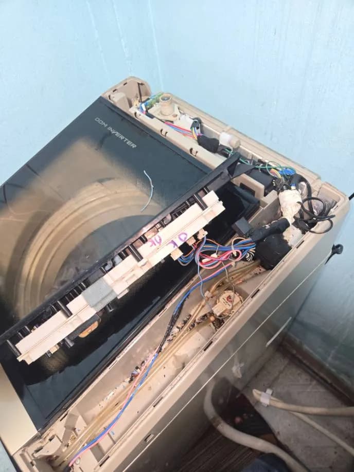Trước sửa máy giặt cửa trên Aqua tại Phường Hạnh Thông, Gò Vấp — thợ Lê Hữu Lộc