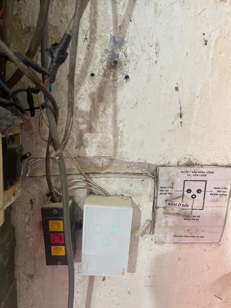 Trước sửa công tắc hẹn giờ tại Tân Bình — thợ Nguyễn Quốc Bảo