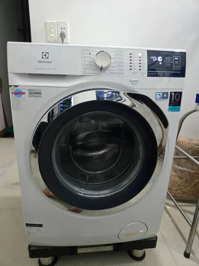 Sau khi hoàn thành sửa máy giặt cửa trước Electrolux tại Tân Phú — thợ Lê Hữu Lộc (5 sao)