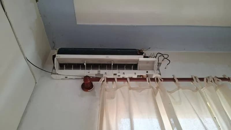 Trước sửa máy lạnh treo tường AQUA tại P. Hồ Chí Minh, Tân Phú — thợ Nguyễn Thanh Tiến
