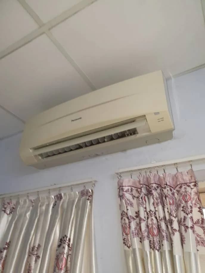 Trước sửa máy lạnh treo tường Panasonic tại TPHCM — thợ Phan Chí Tâm