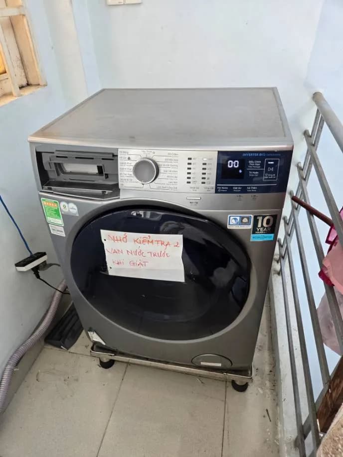 Sau khi hoàn thành sửa máy giặt cửa ngang LG tại Tân Phú — thợ Lê Hữu Lộc (5 sao)