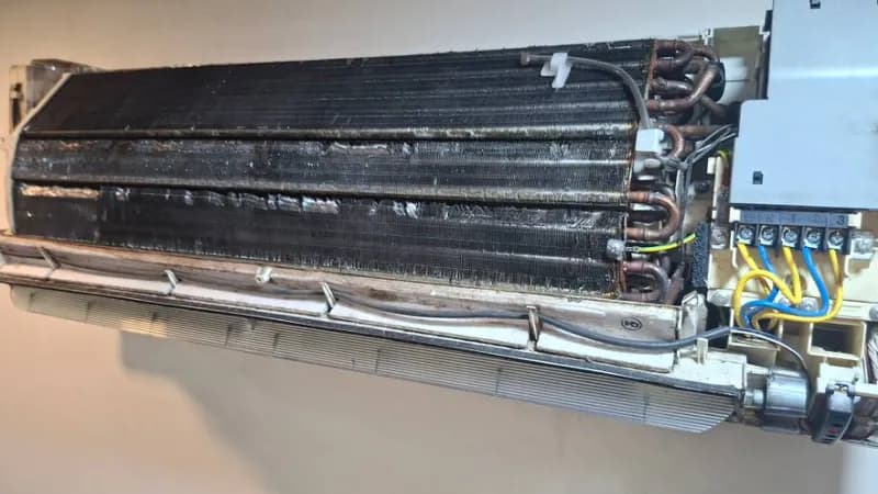 Trước sửa máy lạnh treo tường Panasonic tại P. 13 Quận Tân Bình, Tân Bình — thợ Nguyễn Thanh Tiến