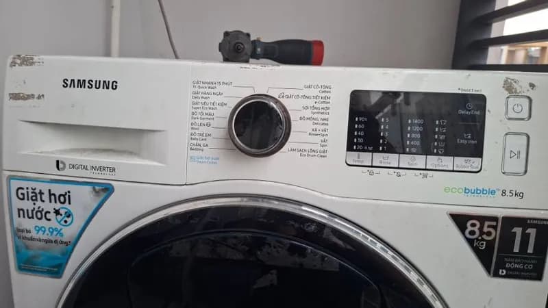 Sau khi hoàn thành sửa máy giặt cửa trước Samsung tại Quận 6 — thợ Nguyễn Thanh Tiến