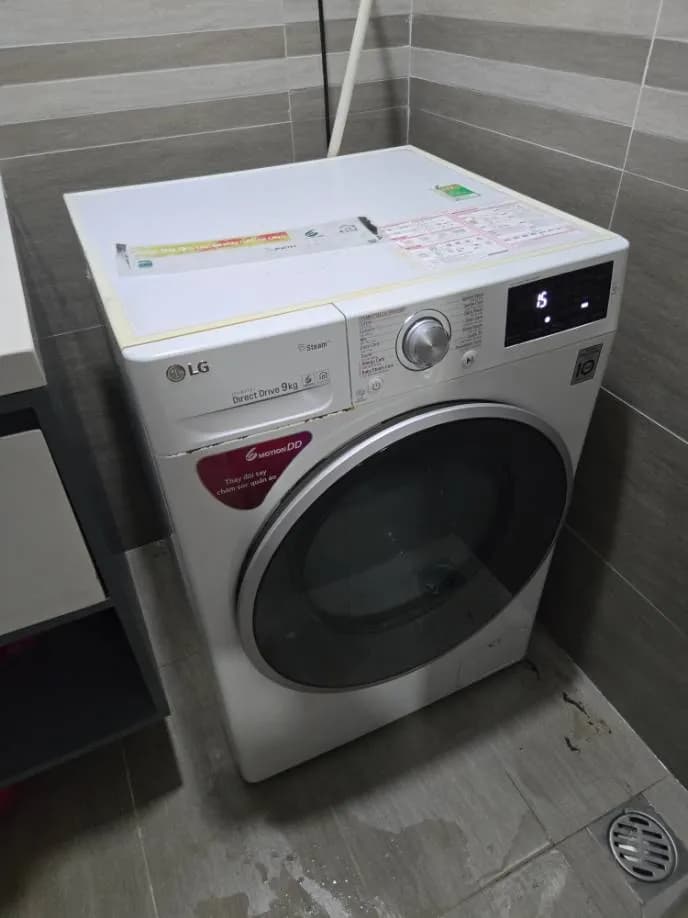 Sau khi hoàn thành sửa máy giặt cửa trước LG tại Phú Nhuận — thợ Lê Hữu Lộc