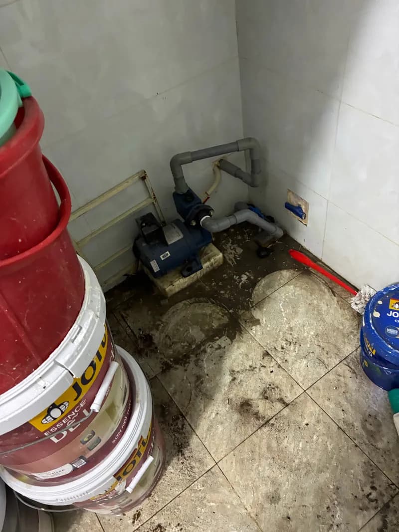 Sau khi hoàn thành sửa bồn nước và máy bơm tại Tân Bình — thợ Dương Oai