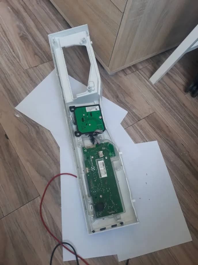 Trước sửa máy giặt cửa trước Electrolux tại P. Khánh Hội, Quận 4 — thợ Đặng Anh Huy