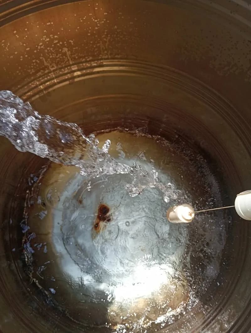 Vệ sinh bồn nước 1000L và thay phao cơ tại Quận 6 tại Quận 6