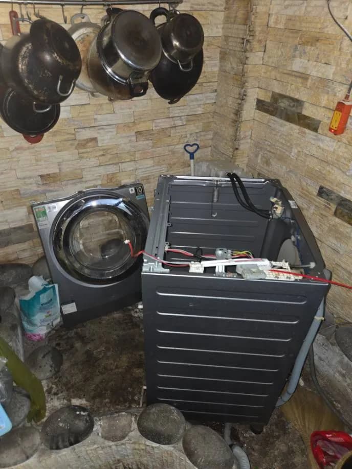 Trước sửa máy giặt cửa trước LG tại Phú Nhuận — thợ Lê Hữu Lộc