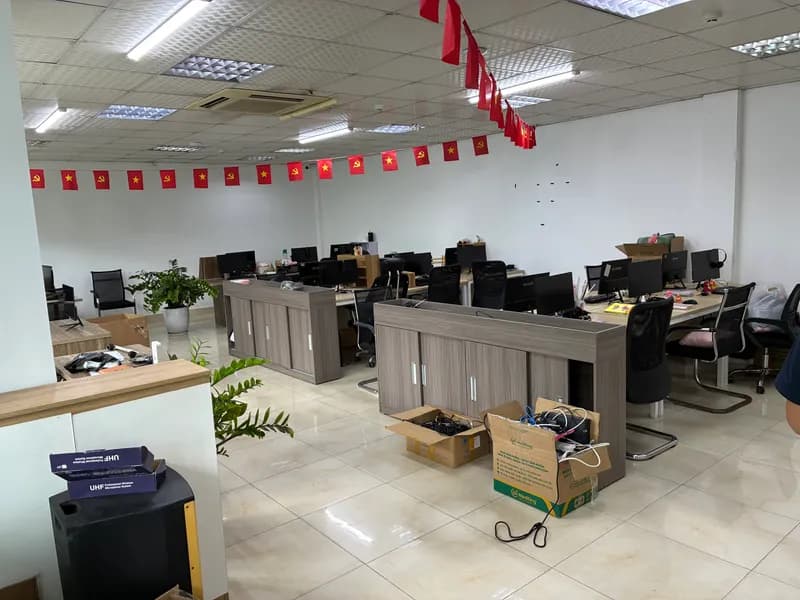 Trước sửa hệ thống điện văn phòng Panasonic tại Bình Tân — thợ Dương Oai