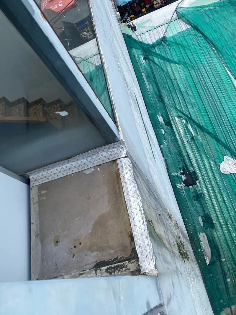 Sau khi hoàn thành sửa đường ống nước tại phường Phú Nhuận, Phú Nhuận — thợ Bùi Văn An
