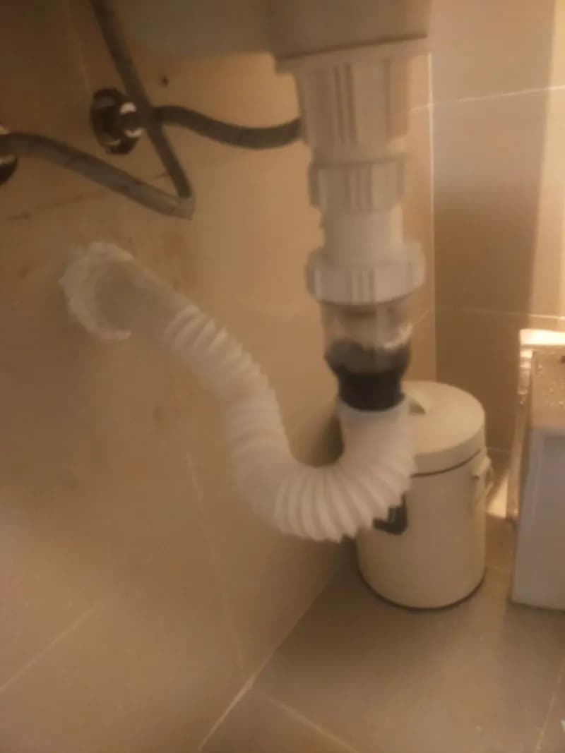 Sau khi hoàn thành sửa lavabo tại Thủ Đức — thợ Lê Đăng Tuấn