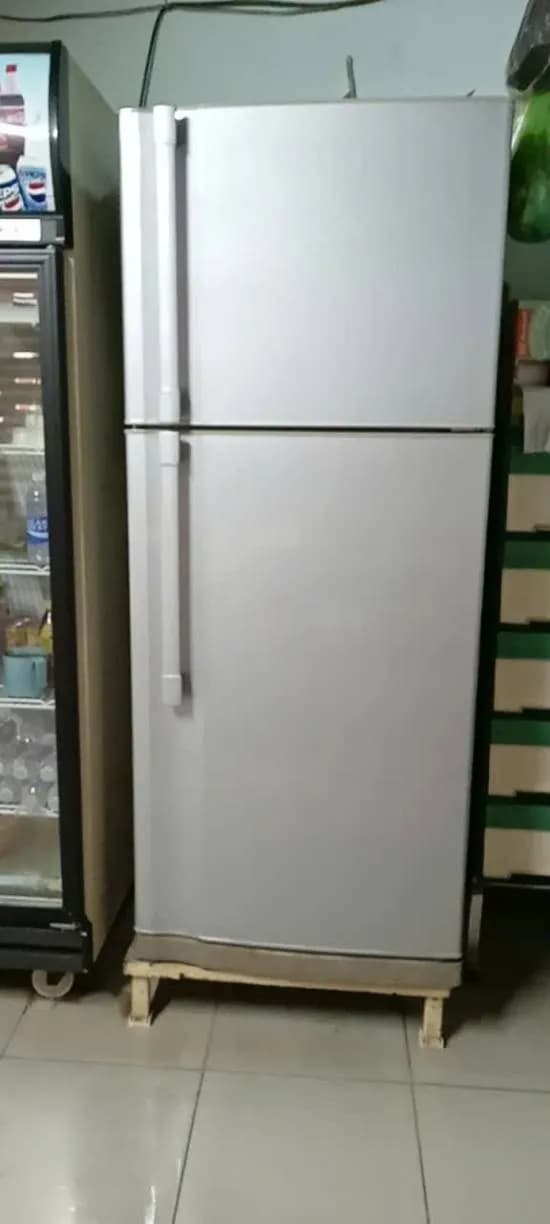 Trước sửa tủ lạnh tại Quận 3 — thợ Lê Hữu Lộc