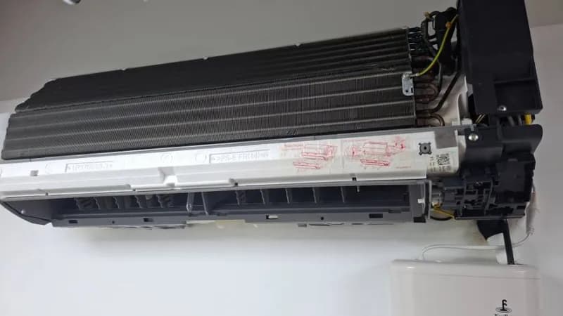 Trước sửa máy lạnh treo tường Daikin tại Quận 10 — thợ Nguyễn Thanh Tiến