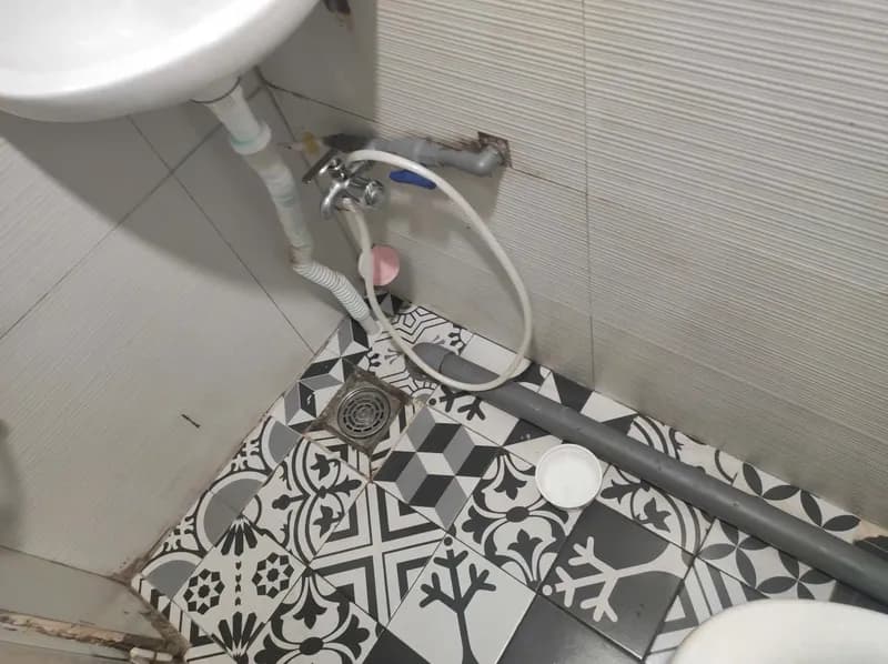 Sau khi hoàn thành sửa đường ống nước lavabo tại Phường An Phú, Thủ Đức — thợ Bùi Văn An