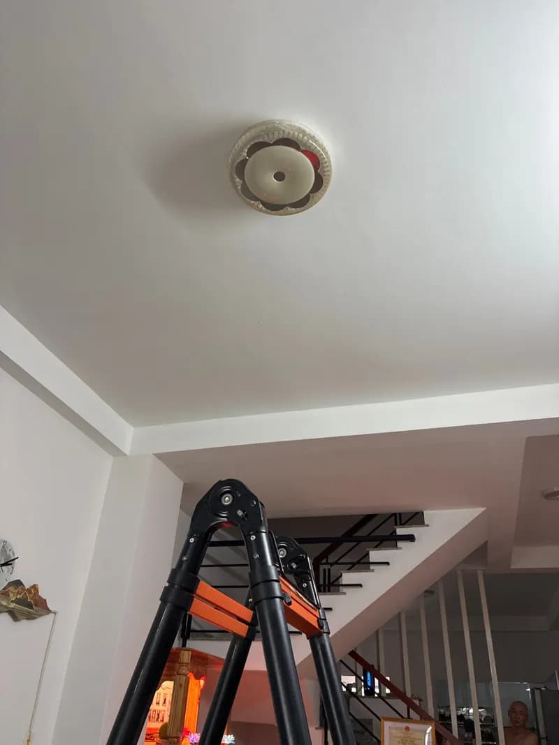 Trước sửa đèn trần Philips tại phường Minh Phụng, Quận 11 — thợ Dương Oai