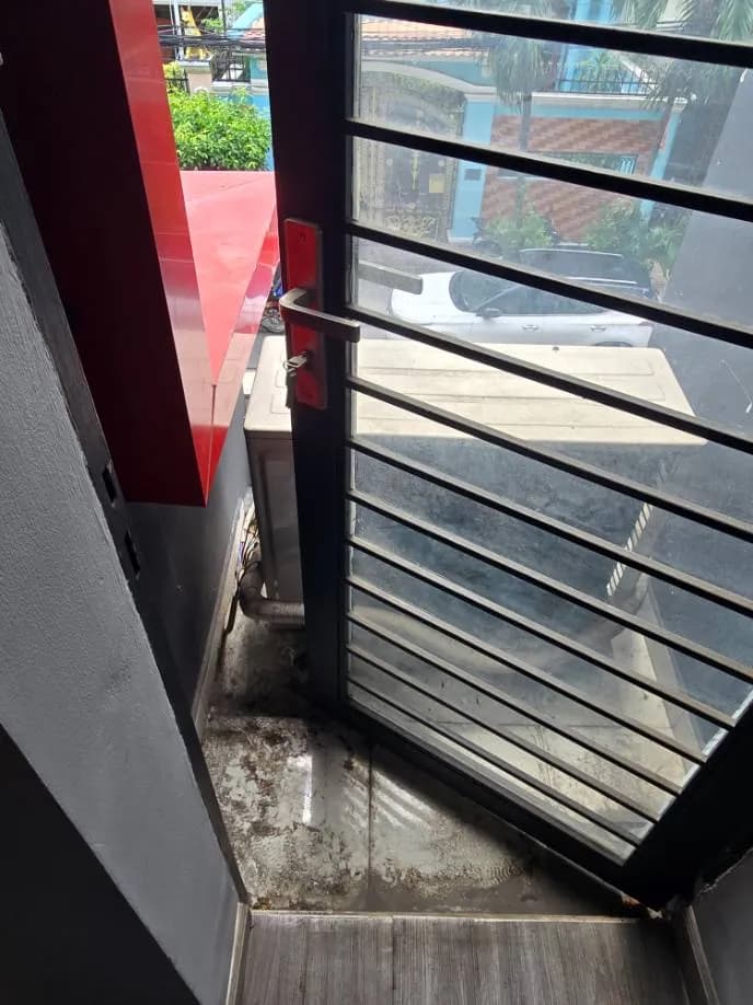 Trước sửa máy lạnh âm trần tại phường 25, Bình Thạnh — thợ Lê Hữu Lộc