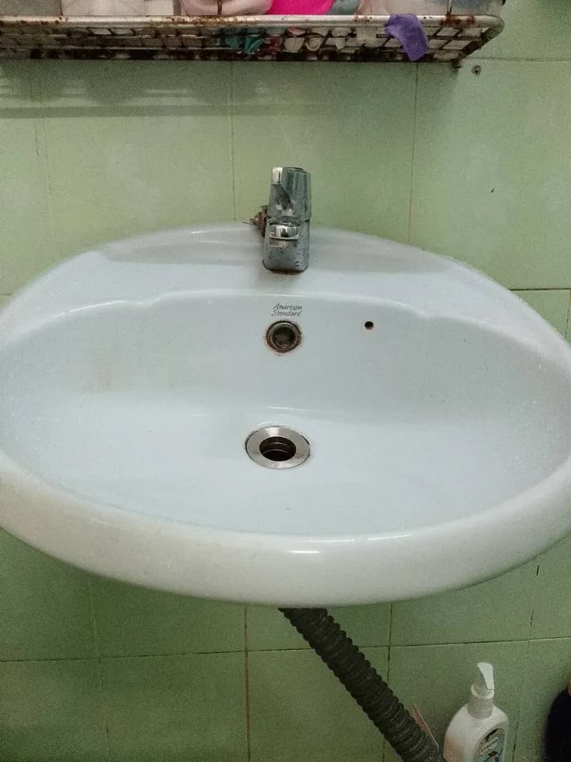 Trước sửa lavabo American Standard tại Quận 1 — thợ Đỗ Văn Nhiều