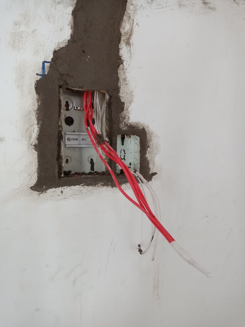 Cách Đi Ống Gen Điện Âm Tường Đúng Kỹ Thuật