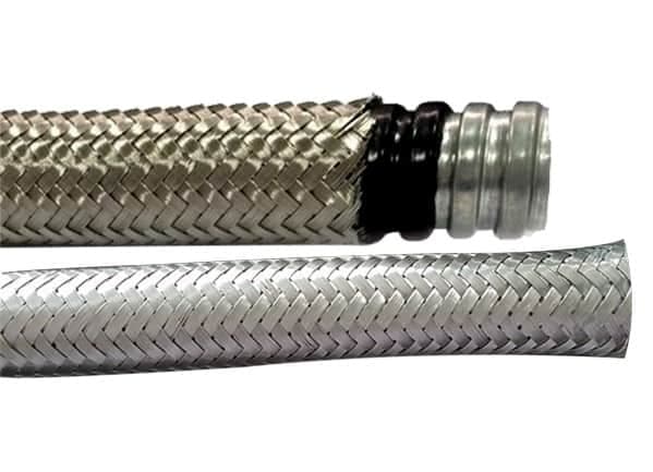 Ống ruột gà lõi thép trần tăng cường khả năng chống va đập.