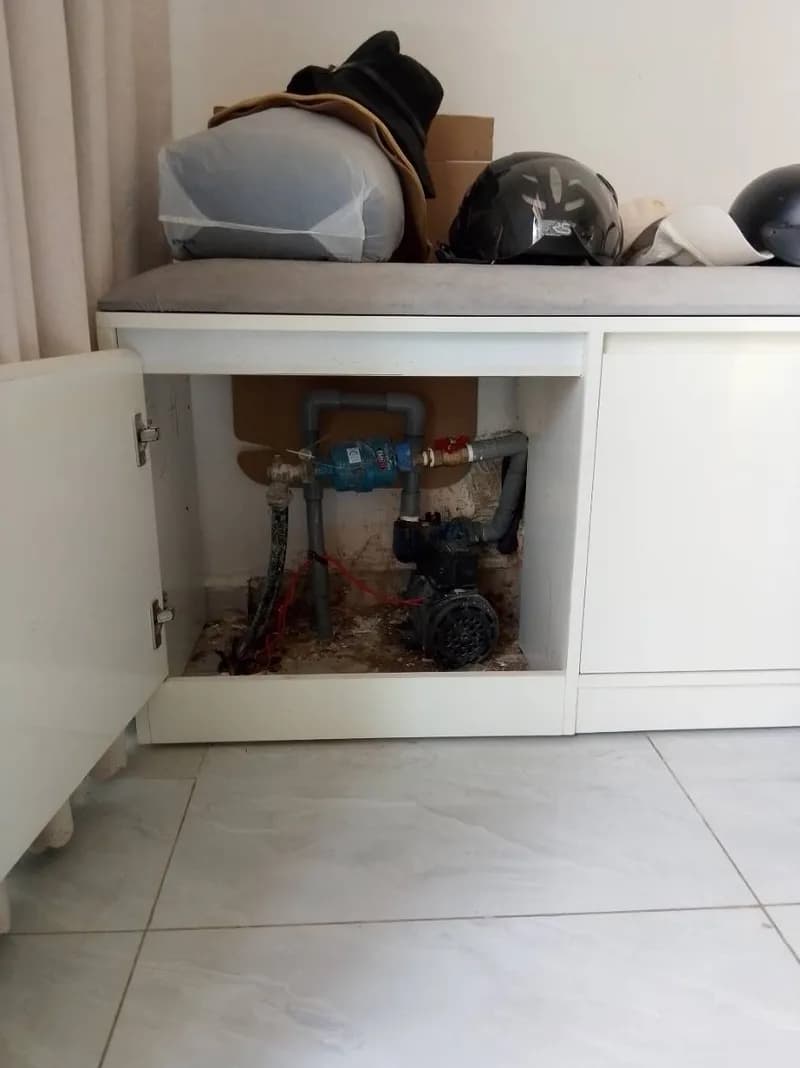 Trước sửa máy nước nóng năng lượng mặt trời Aseries solar tại phường 11 gò vấp, Gò Vấp — thợ Trương Công Việt Trân