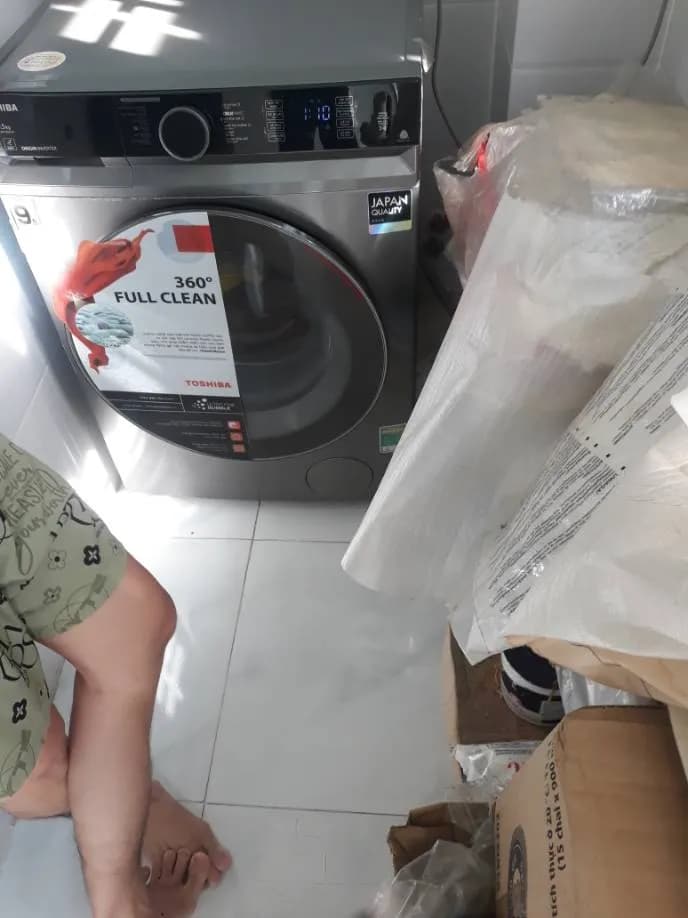 Trước sửa máy giặt cửa trước Toshiba tại phường 4, Quận 8 — thợ Đỗ Văn Hảo