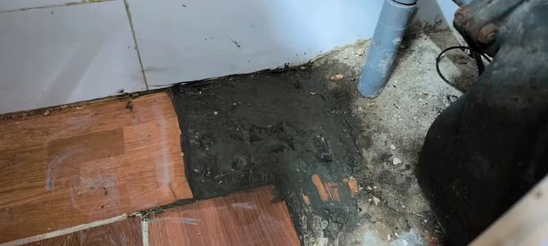 Sau khi hoàn thành sửa máy bơm nước tại Quận 10 — thợ Bùi Văn An