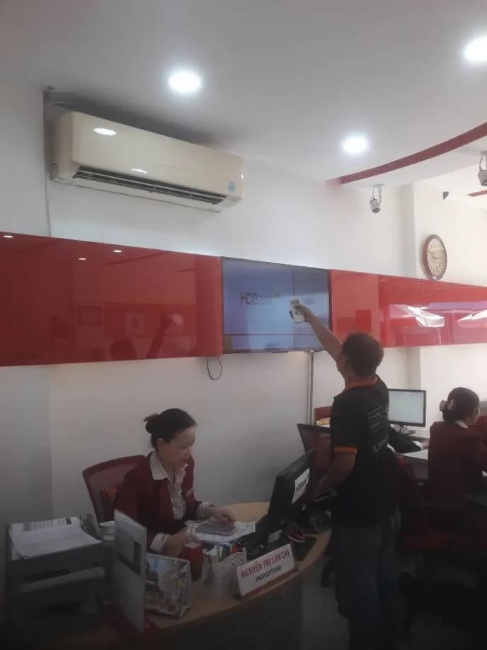 Sau khi hoàn thành sửa máy lạnh treo tường HDBank tại Quận 7 — thợ Đặng Anh Huy