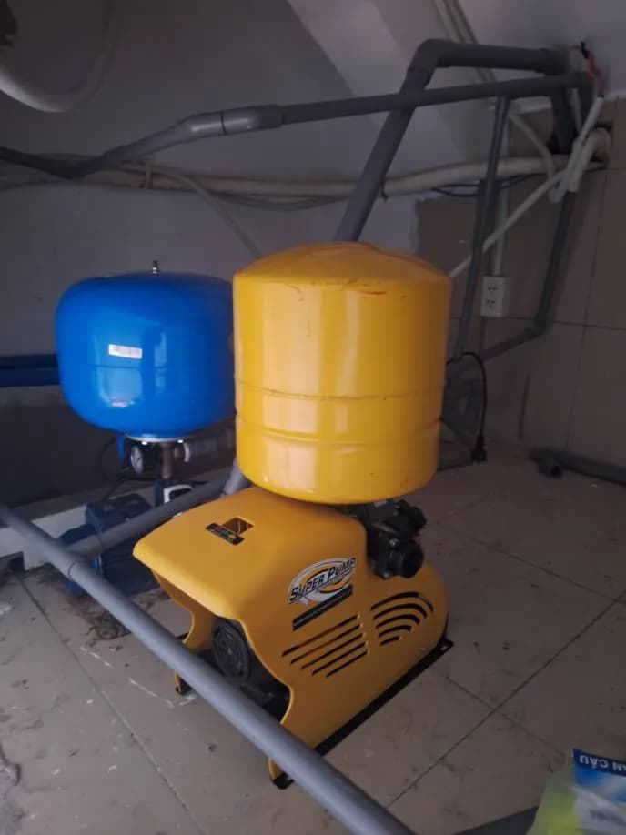 Sau khi hoàn thành sửa máy bơm tăng áp với bình tích áp SUPER PUMP tại Quận 7 — thợ Trần Quốc Đông