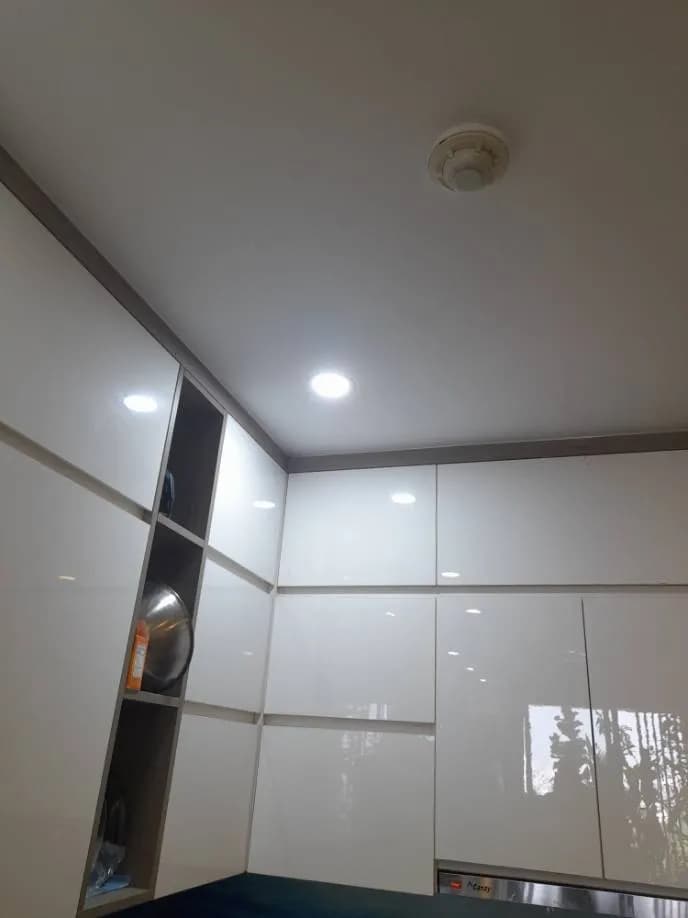 Thay thế 3 đèn LED âm trần khu vực bếp tại Tân Bình tại Tân Bình
