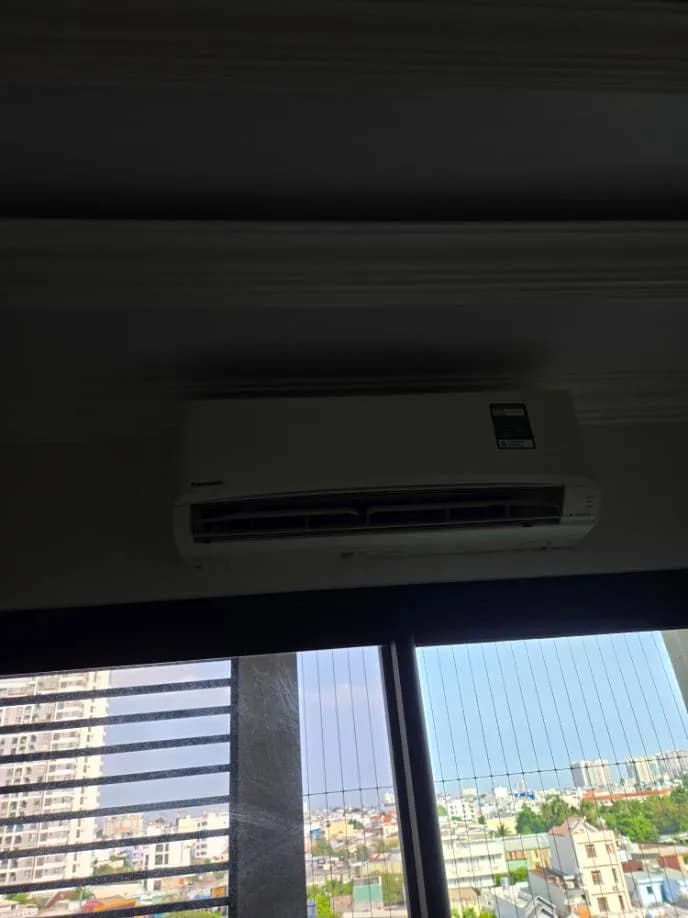 Sau khi hoàn thành sửa máy lạnh treo tường Panasonic tại Thủ Đức — thợ Lê Hữu Lộc