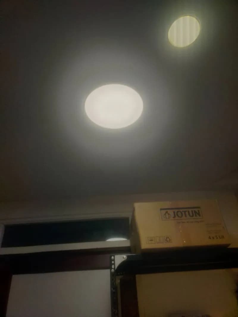 Lắp đặt đèn LED và kệ sắt V lỗ tại TPHCM tại Bình Thạnh