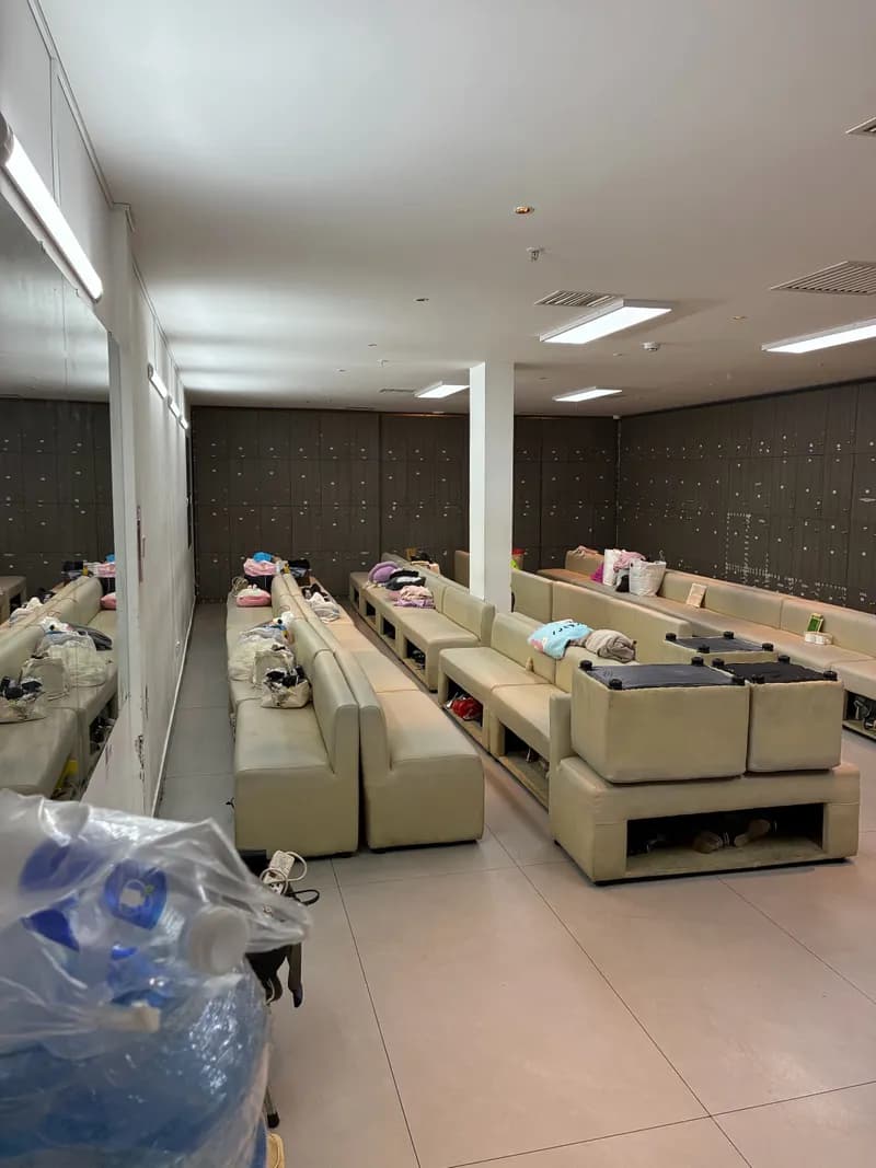 Sau khi hoàn thành sửa đèn LED tại Quận 5 — thợ Dương Oai