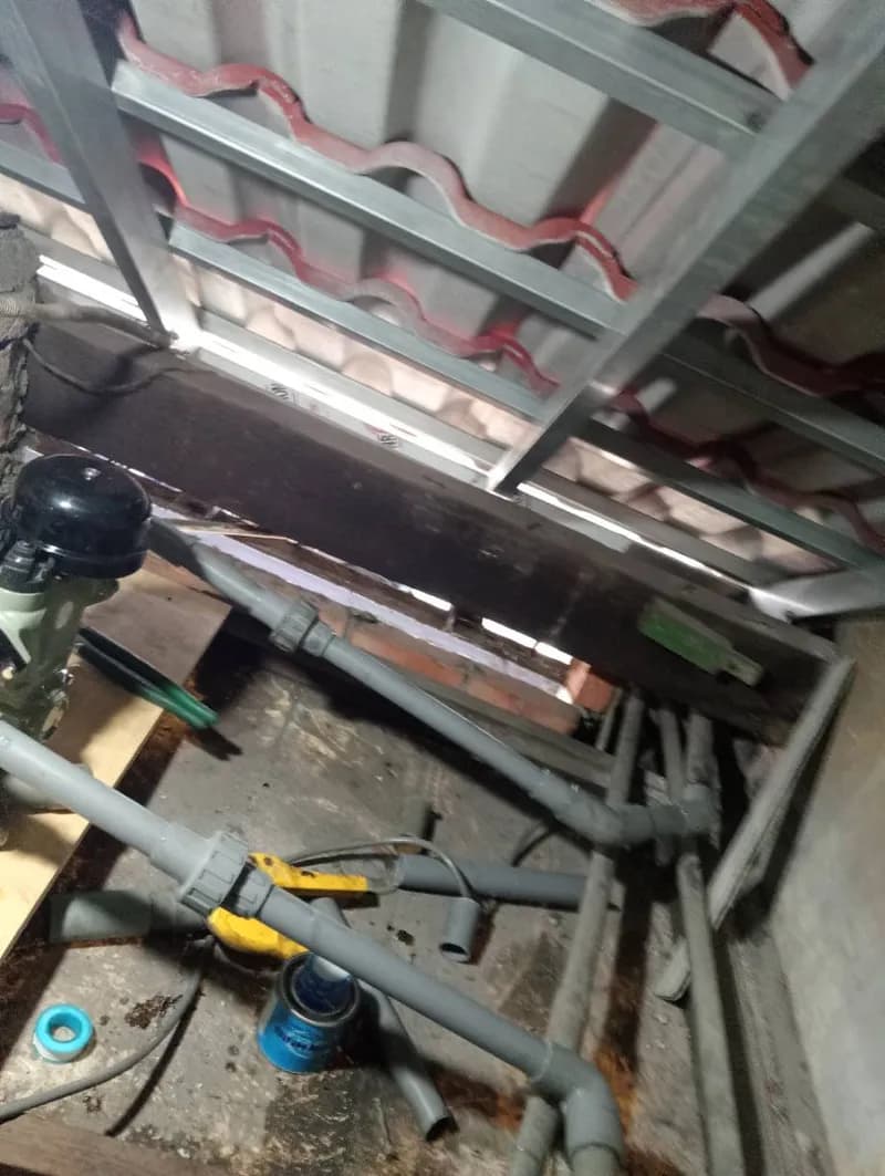 Thay thế đường ống nước âm trần bị rò rỉ tại TPHCM tại TPHCM