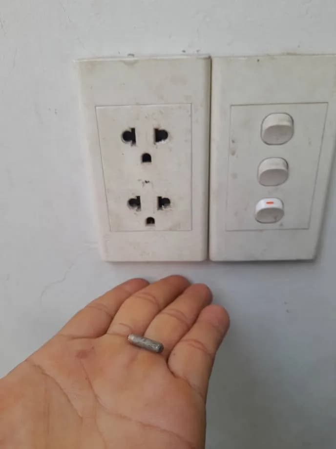 Sau khi hoàn thành sửa ổ cắm điện Vanlock tại Tân Bình — thợ Nguyễn Hoàng Khánh