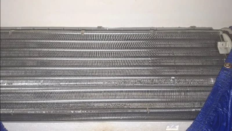 Sau khi hoàn thành sửa máy lạnh treo tường tại p. Hiệp thành q12, Quận 12 — thợ Lê Hữu Lộc