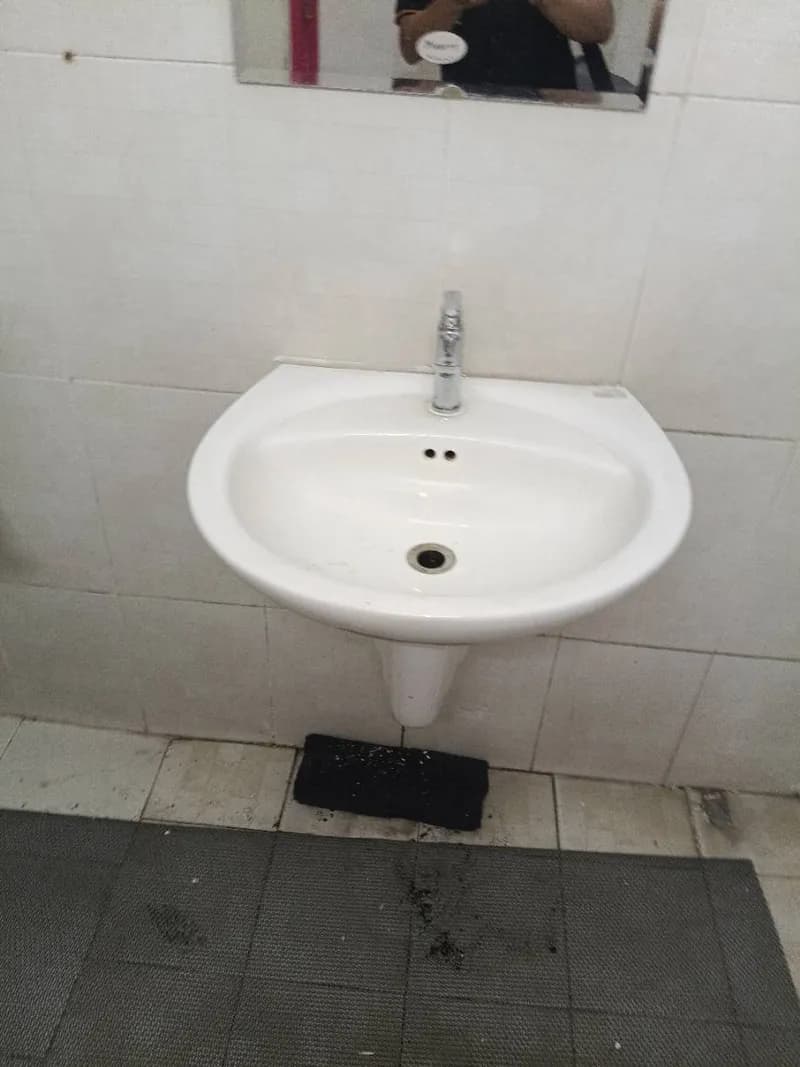 Sau khi hoàn thành sửa vòi lavabo American Standard tại Tân Bình — thợ Bùi Văn An