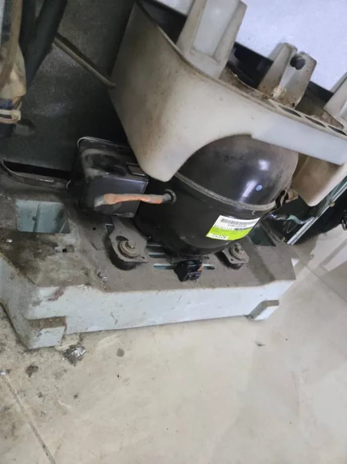 Thay thế rơ le và thermic block tủ lạnh Sanyo tại TPHCM tại TPHCM