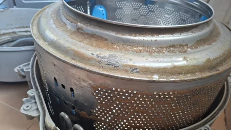 Trước sửa máy giặt cửa ngang tại Quận 10 — thợ Nguyễn Thanh Tiến