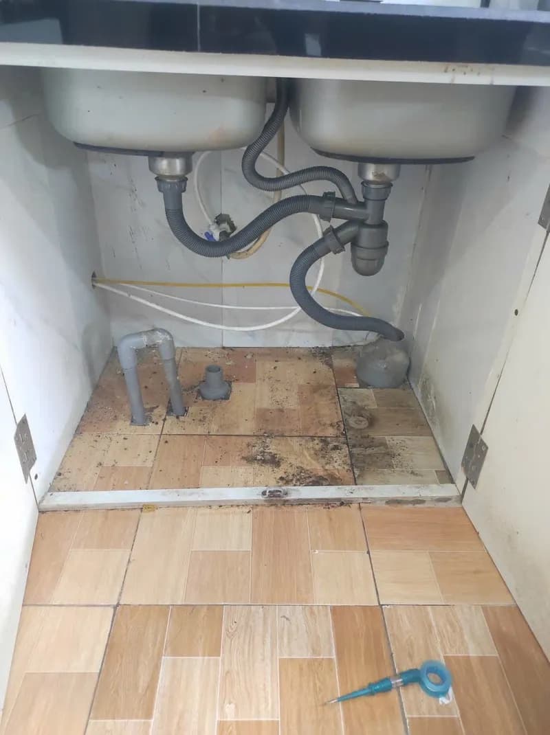 Sau khi hoàn thành sửa đồng hồ nước GKM tại Quận 3 — thợ Bùi Văn An
