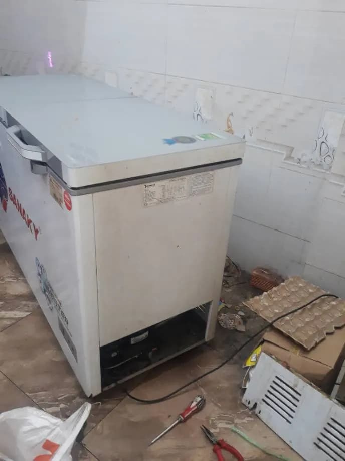 Trước sửa tủ đông Sanaky tại Quận 5 — thợ Đặng Anh Huy