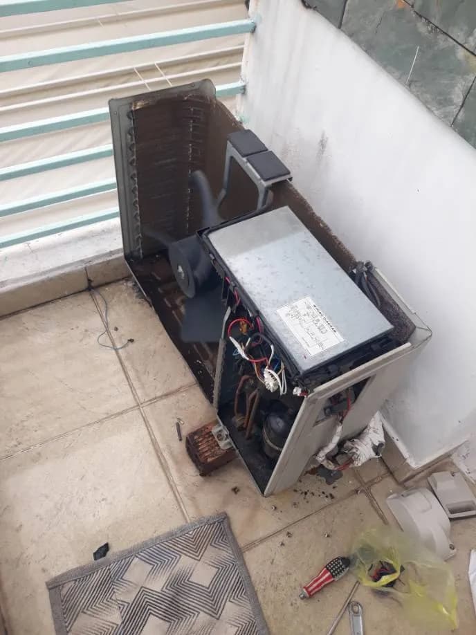 Trước sửa máy lạnh tại Nhà Bè — thợ Đặng Anh Huy