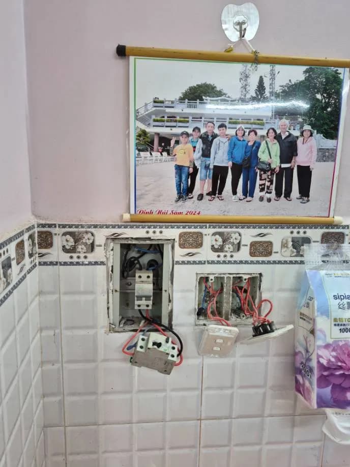 Trước sửa aptomat Sino tại Xã Hiệp Phước, Nhà Bè — thợ Trần Quốc Đông