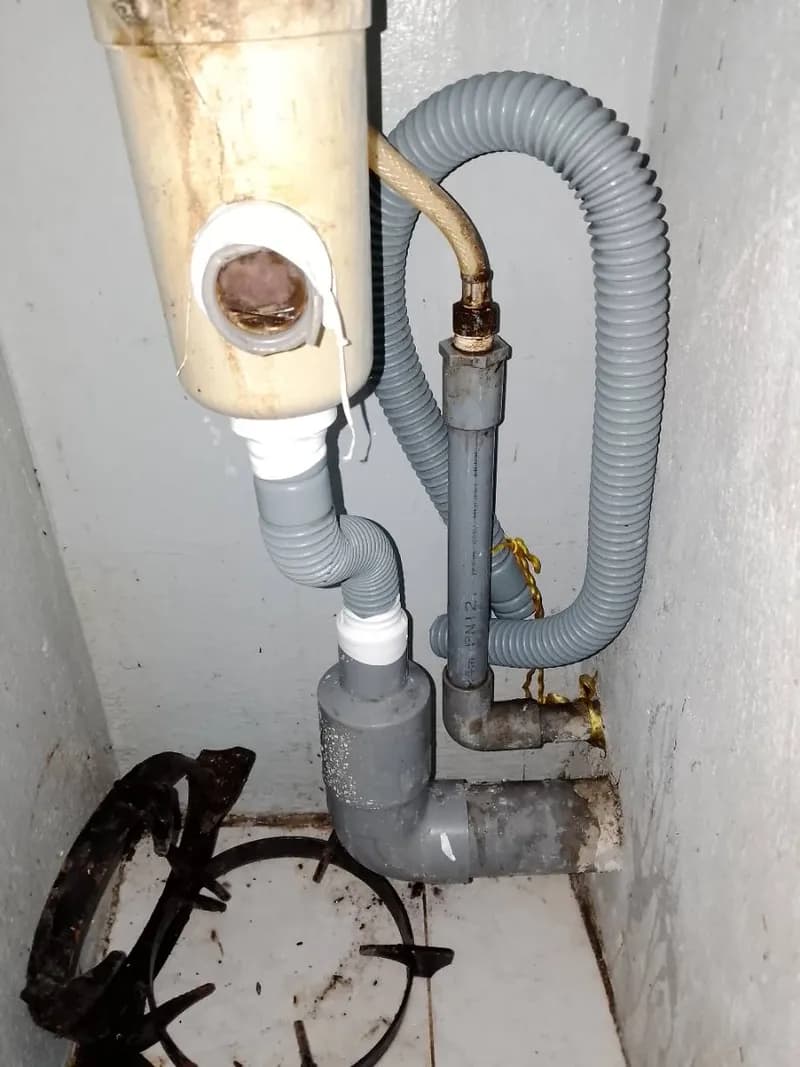 Thay ống thoát bồn rửa chén bị nghẹt tại TPHCM giá rẻ tại Quận 1