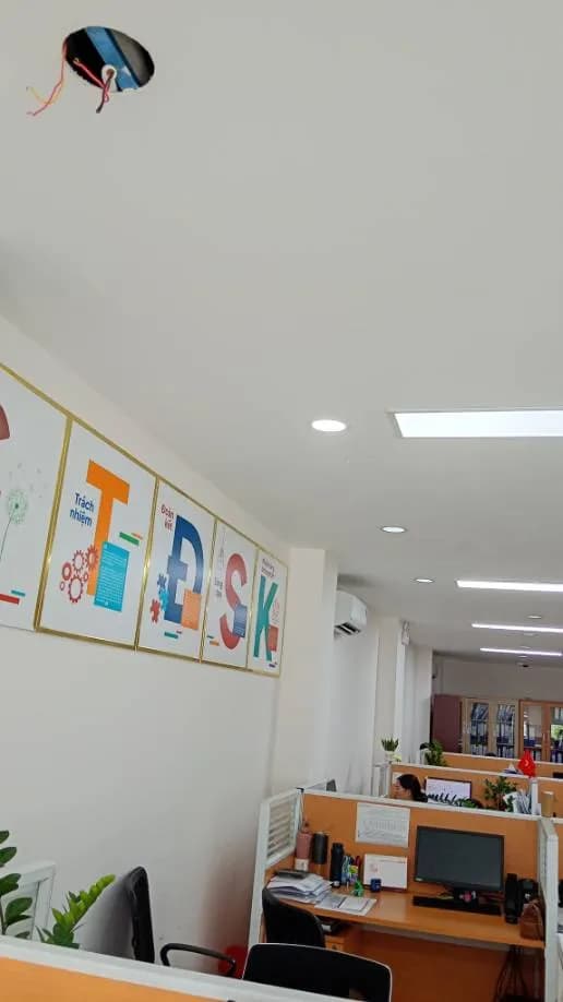 Đấu nối lại dây điện âm trần văn phòng tại TPHCM tại Quận 6