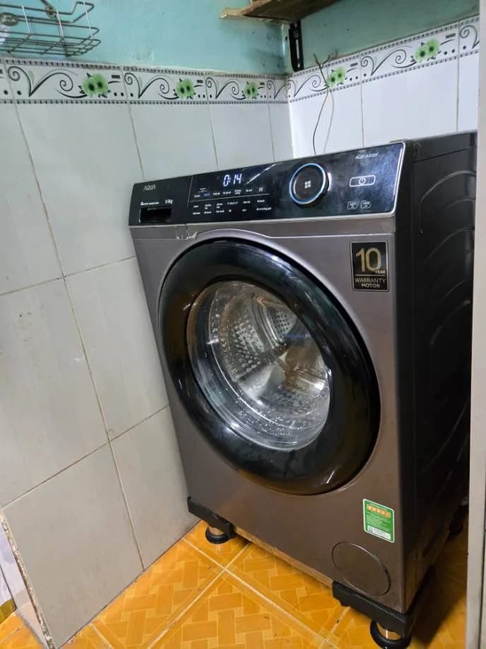 Sau khi hoàn thành sửa máy giặt cửa trước Aqua tại Quận 1 — thợ Lê Hữu Lộc