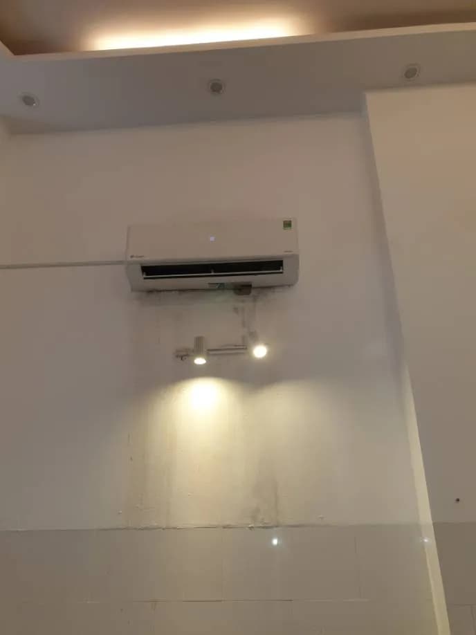Sau khi hoàn thành sửa máy lạnh treo tường Casper tại Quận 11 — thợ Phan Chí Tâm