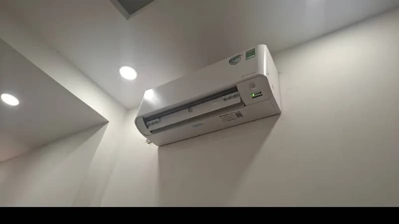 Vệ sinh và nạp gas máy lạnh Daikin tại Thủ Đức tại Thủ Đức