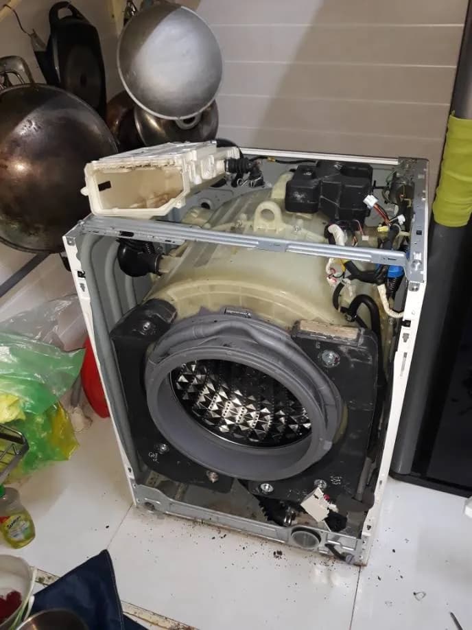 Trước sửa máy giặt cửa trước Samsung tại Phường 10, Quận 8 — thợ Đặng Anh Huy